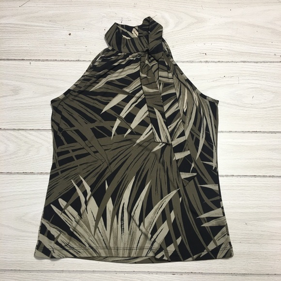 New York & Company Camu Print Halter Top Small

45#355 - Picture 1 of 6